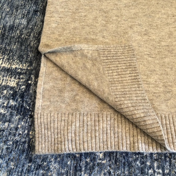 *RELISTED* Oatmeal Turtleneck Sweater Dress NWT Women’s Size Small - Picture 4 of 7